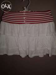 красивая летняя юбка. хорошее качество с красно -белым пояском........